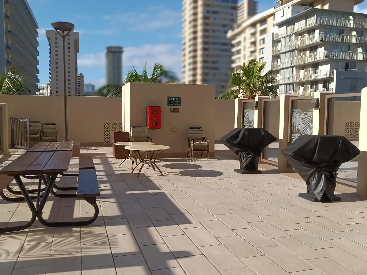 Royal Kuhio 2302 - Spacious Studio With Stunning Mountain Views In The Heart Of Waikiki! هونولولو بيت للعطل