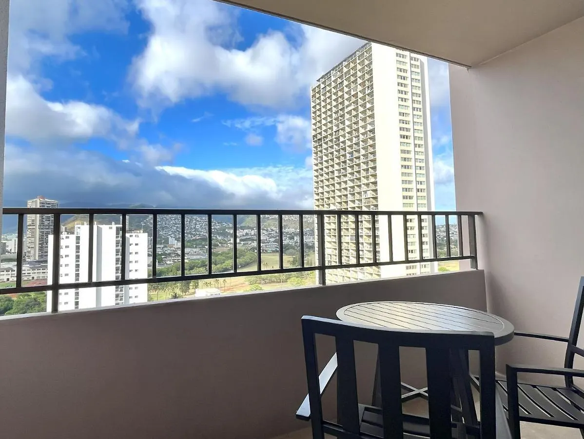 بيت للعطل Royal Kuhio 2302 - Spacious Studio With Stunning Mountain Views In The Heart Of Waikiki! هونولولو