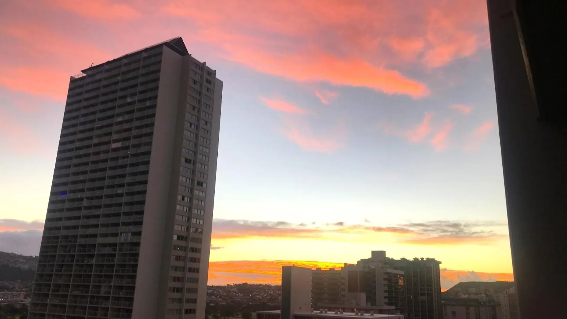 Royal Kuhio 2302 - Spacious Studio With Stunning Mountain Views In The Heart Of Waikiki! هونولولو